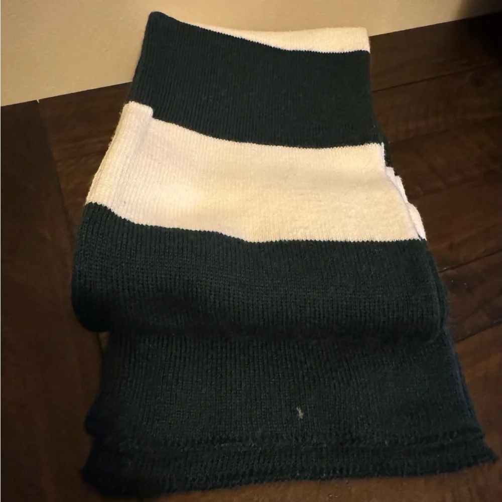 Dark Green and White Striped Scarf (Harry Potter Slytherin-ish)